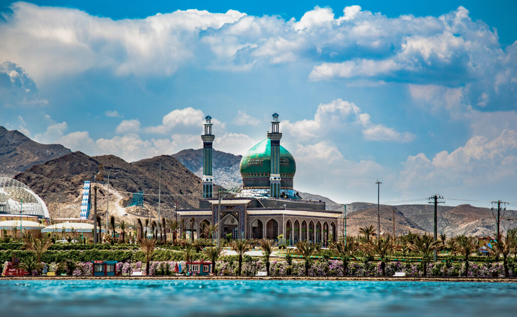 مسجد گهر پارک سیرجان